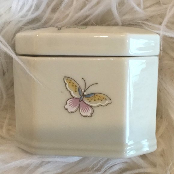 Vintage Takahashi Trinket Box - Picture 3 of 6